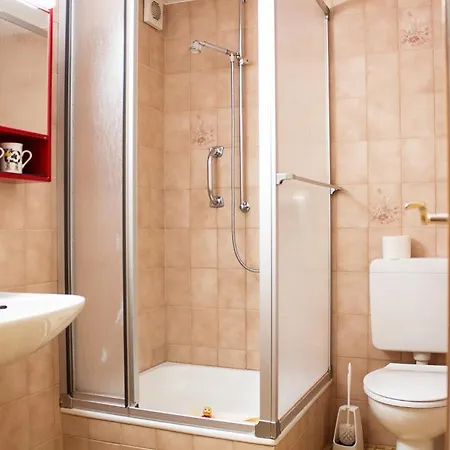 舒尔赫姆尔旅馆 招待所